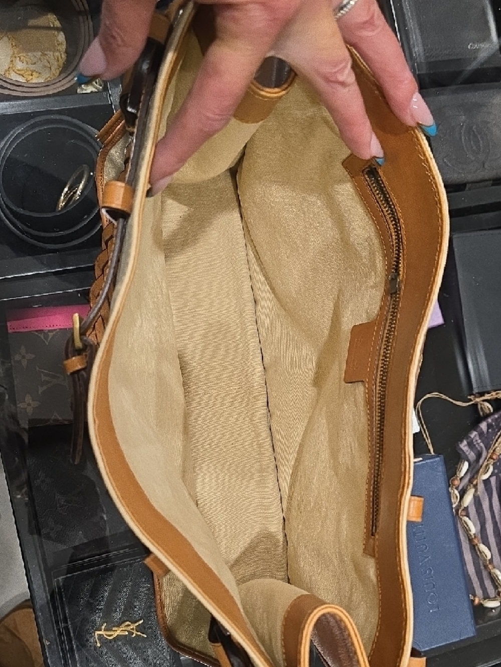Gucci Cream Canvas Shoulder Bag with Tan Leather Braided Strap - Picture 3 of 6